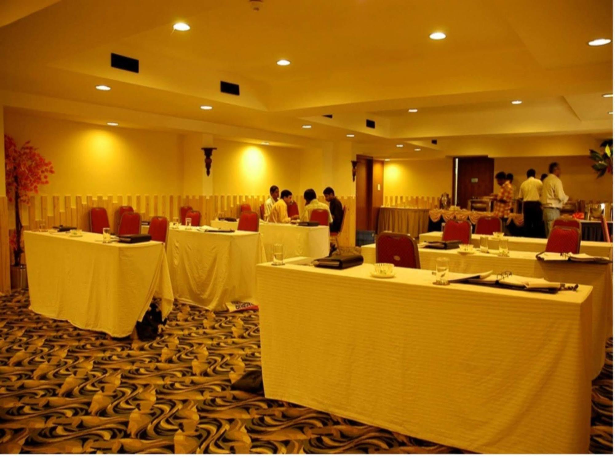Regenta Central Deccan Chennai, Royapettah Ngoại thất bức ảnh